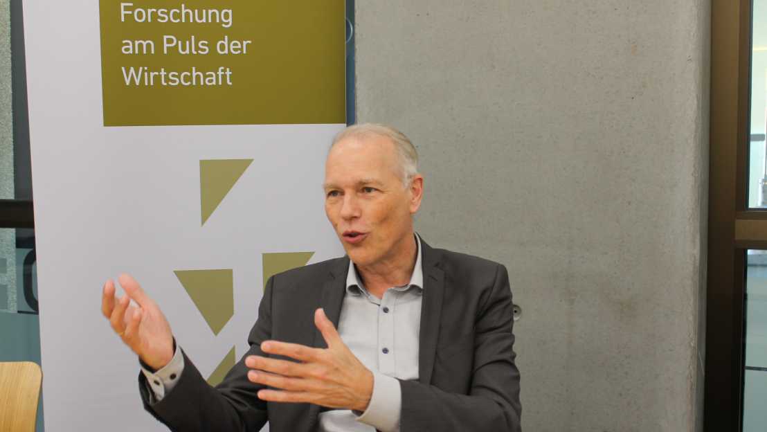 Prof. Jan-Egbert Sturrm