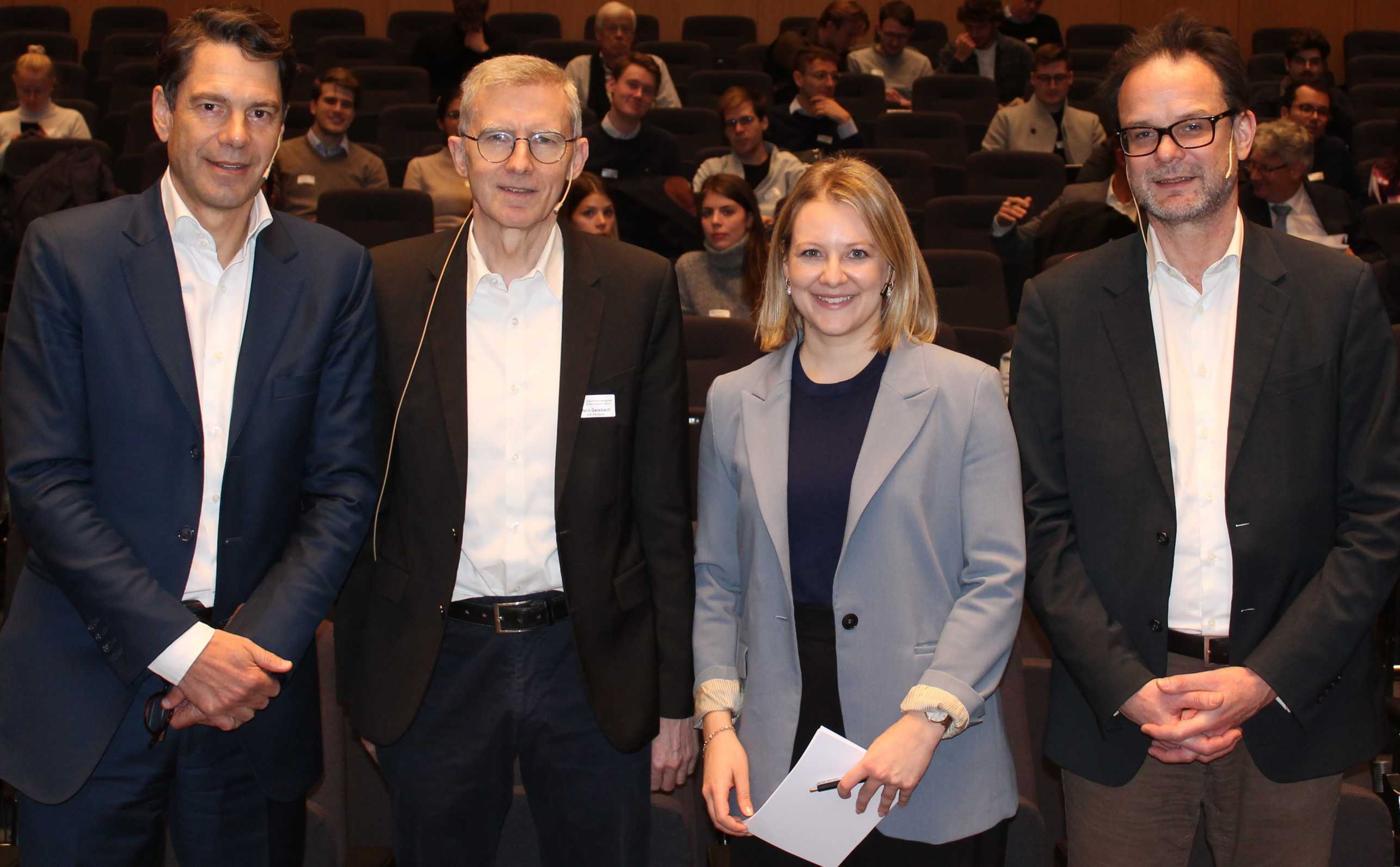 Gruppenbild Wirtschaftsforum